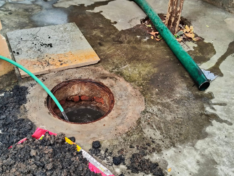 Residential Septic Tank Cleaning Services